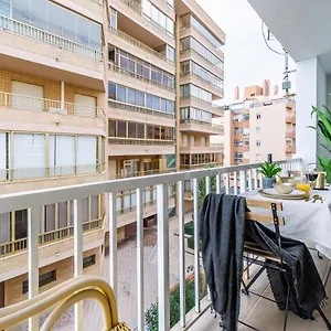https://deluxe-fuengirola-playa-homeabroad-apartments.es-andalucia.com